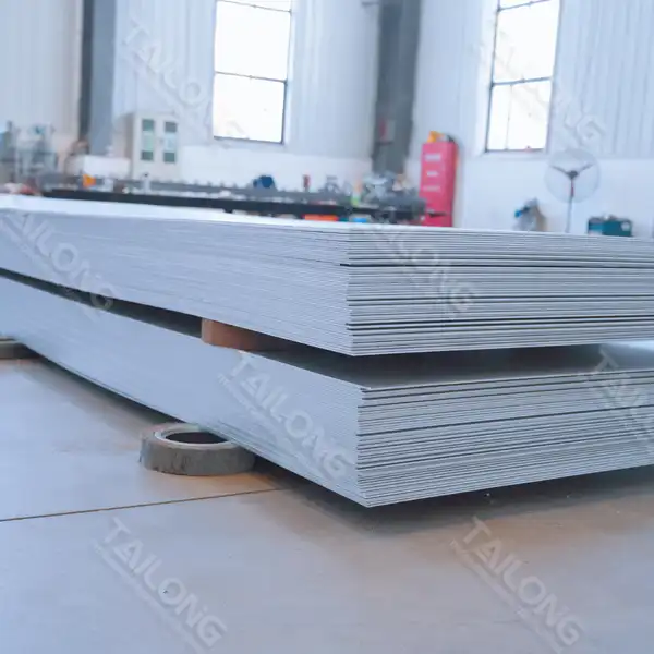 Explosive Titanium Bonded Plate Explosive Titanium Bonded Plate